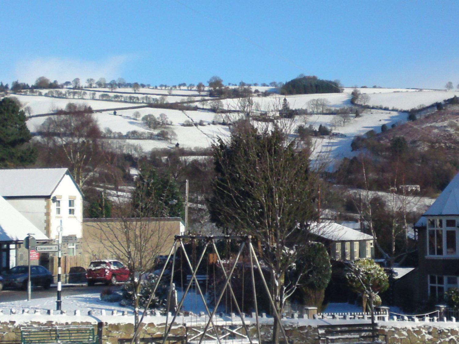 Oyo Glyn Valley Hotel Llansantffraid Llansantffraid Glyn Ceiriog 외부 사진