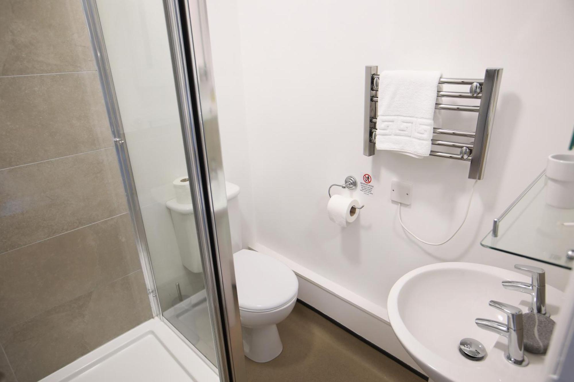 Oyo Glyn Valley Hotel Llansantffraid Llansantffraid Glyn Ceiriog 외부 사진