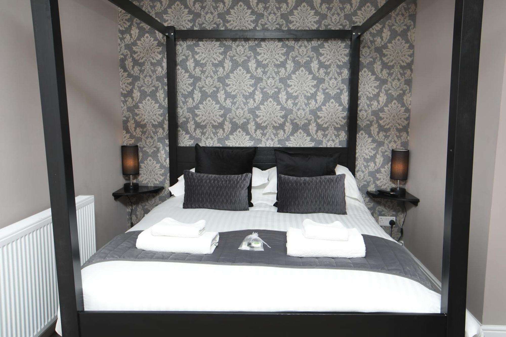 Oyo Glyn Valley Hotel Llansantffraid Llansantffraid Glyn Ceiriog 외부 사진