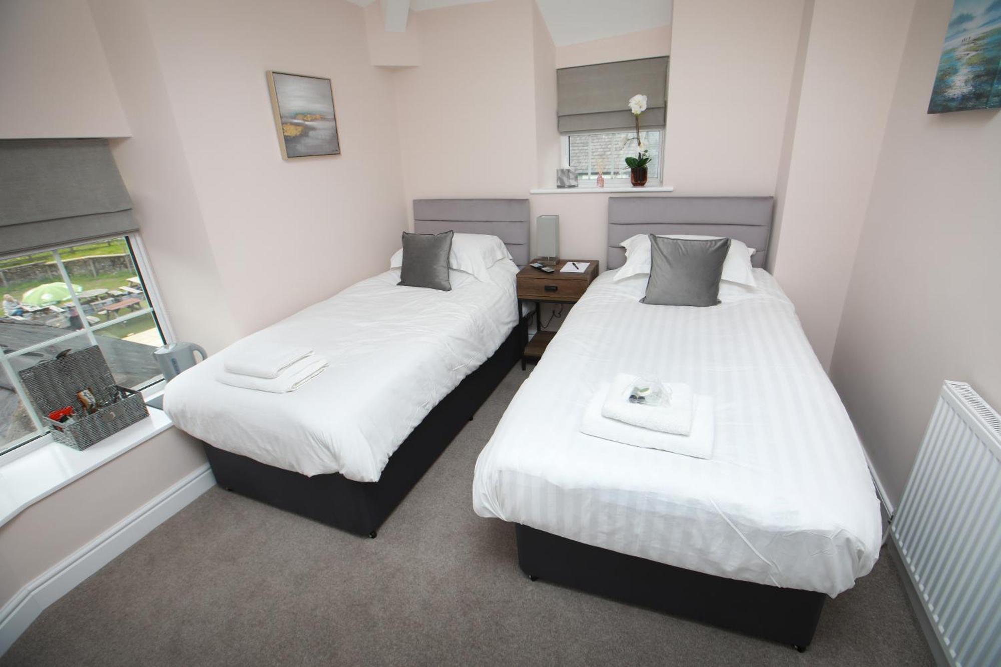 Oyo Glyn Valley Hotel Llansantffraid Llansantffraid Glyn Ceiriog 외부 사진